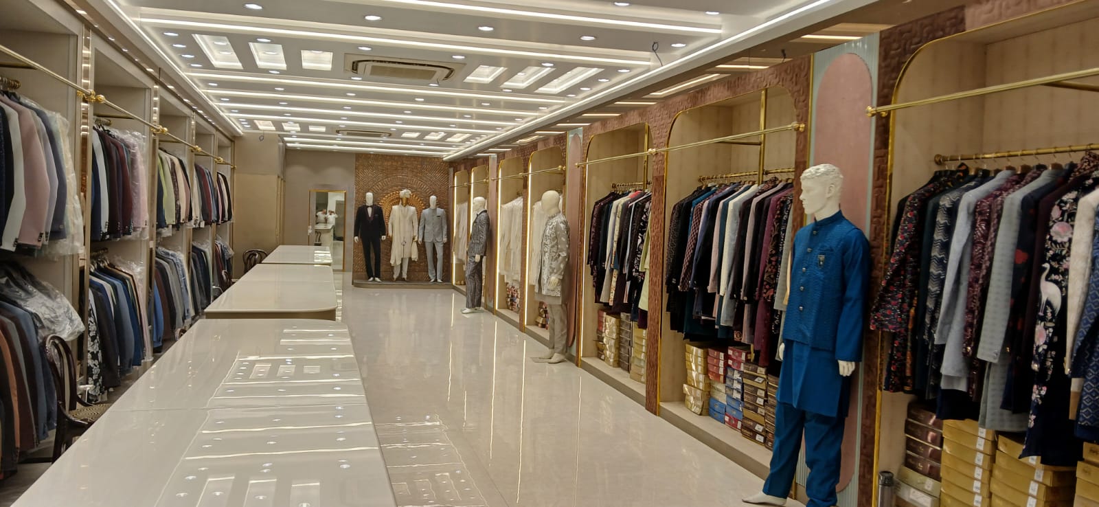 Showroom 2