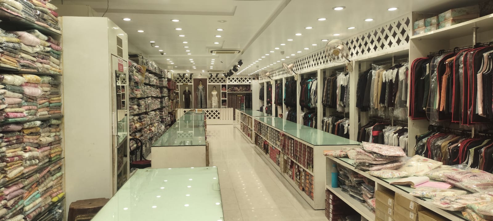 Showroom 3